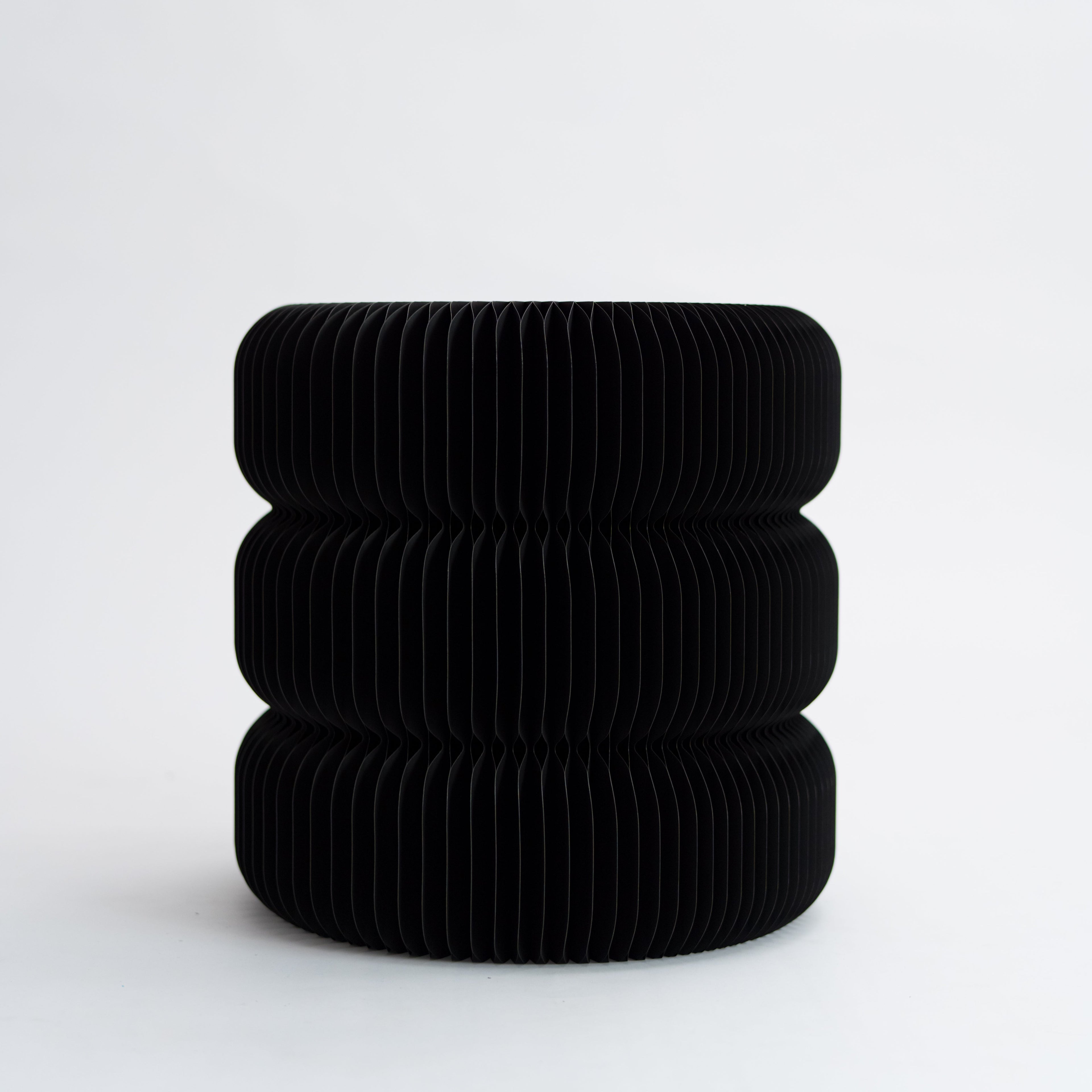 Fluted Paper Table - Black